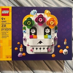 LEGO Colorful Day of the Dead Skull and Altar Building Set